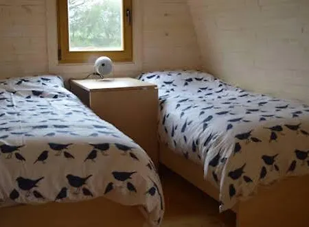 崔根湖泊山林小屋 * 坎伯恩